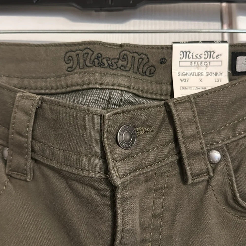 Miss Me Signature Skinny Jeans - Picture 4 of 12